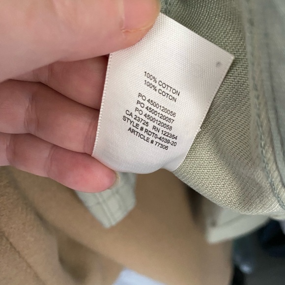 Aritzia Cargo Shorts (size 6) - Picture 5 of 5